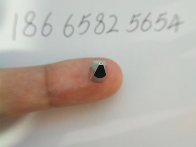 微型微小零件-HRC58模具鋼_微型方孔0.08_R角小于0.02mm